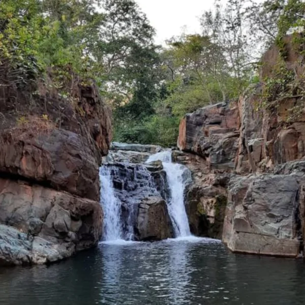 Karpur waterfall	48 KM